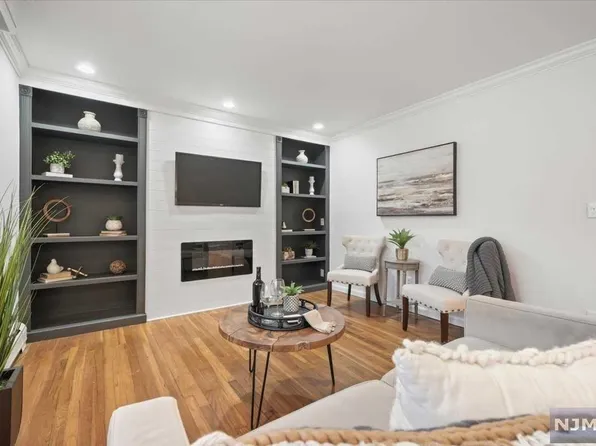 81 Regency Park, Ramsey, NJ 07446