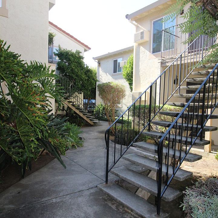 1st image of 16800 Barnell Ave APT 17