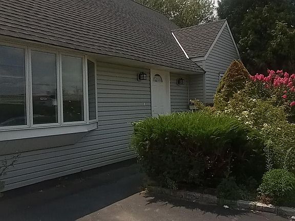 2nd image of 2206 Union Blvd #1