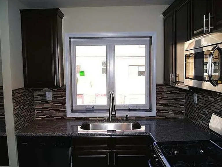 173 Stoneway Ln — Photo 11