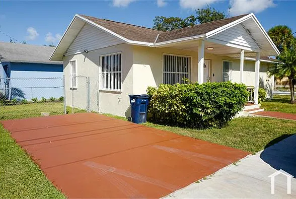 408 NW 12th St — Photo 16