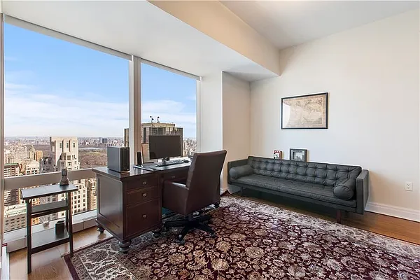 Rented by Ostrov Realty Group | media 5