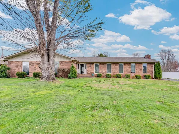 420 Freedom Trl, Sparta, TN 38583