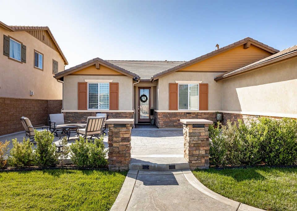 1st image of 29267 Abelia Glen St