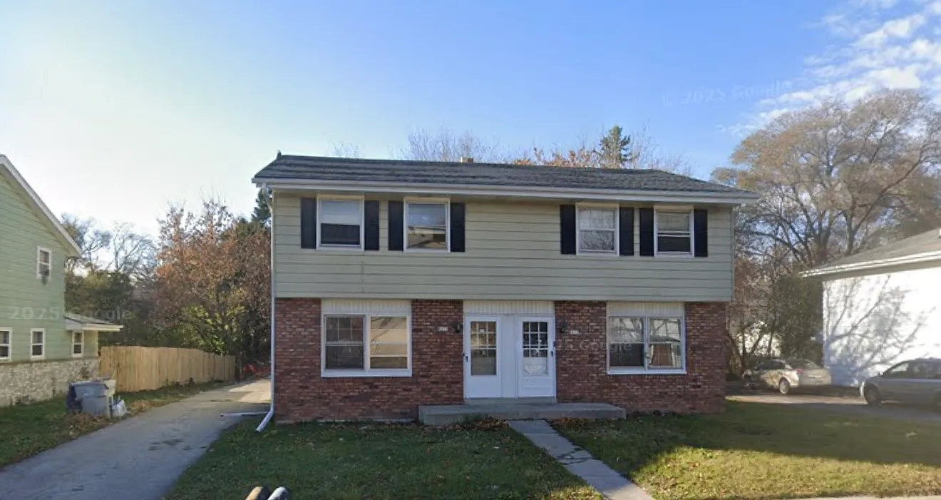 3 bed, 1.5 bath, 2537 sqft, $1,800 — Photo 3