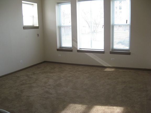 3rd image of 5937 S Wabash Ave APT 3