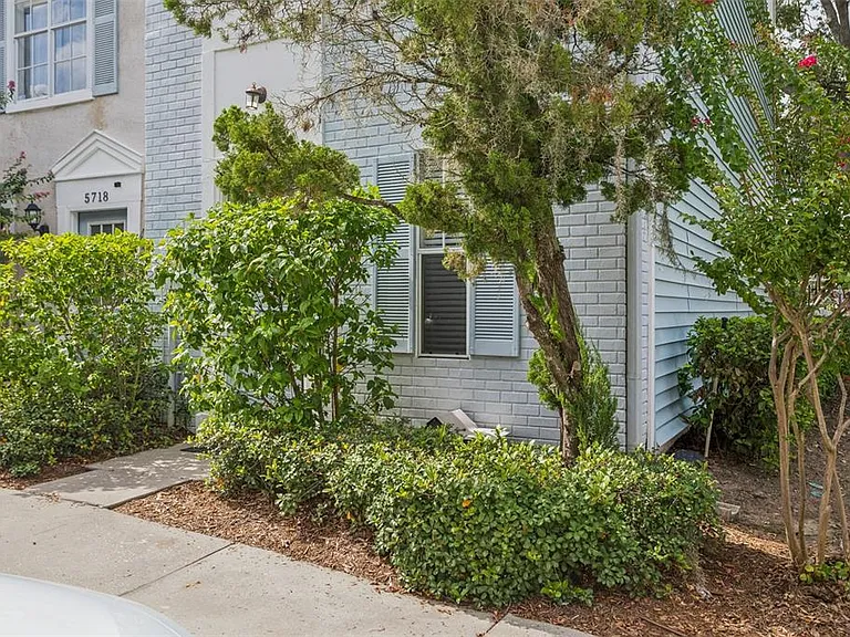 5720 Dalden Dr #5720 — Photo 1