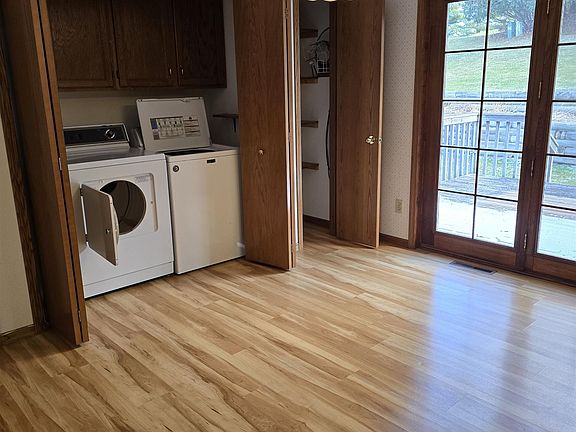 5th image of 1555 W Golf Dr