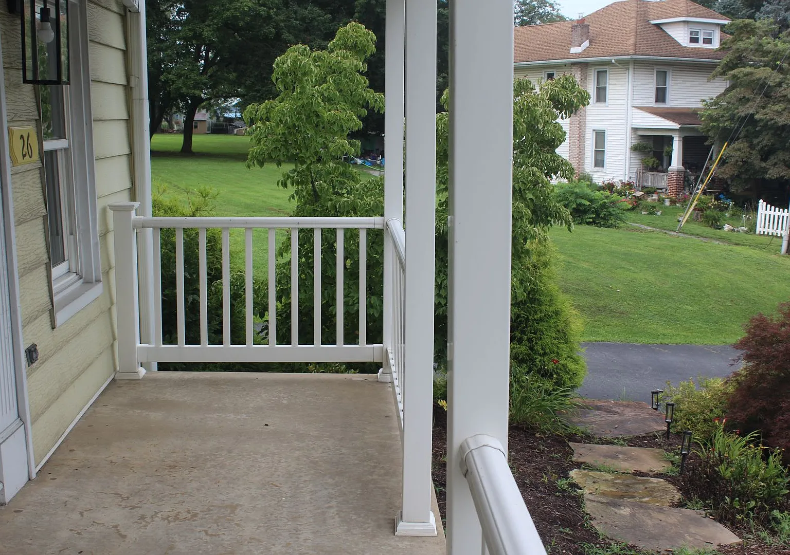 Spacious & Stylish 4-Bedroom home with Modern Amenities Ideal Location! — Photo 4