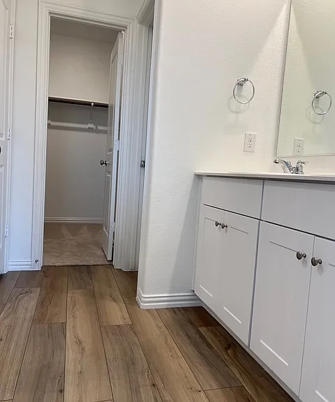 1129 Flameleaf Dr — Photo 8