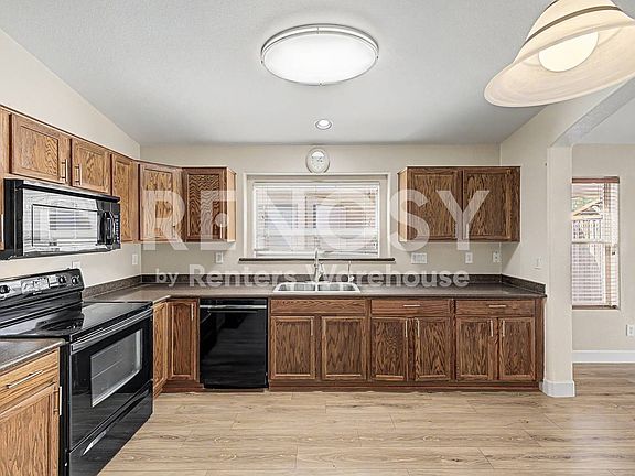3rd image of 29169 N Rosewood Dr