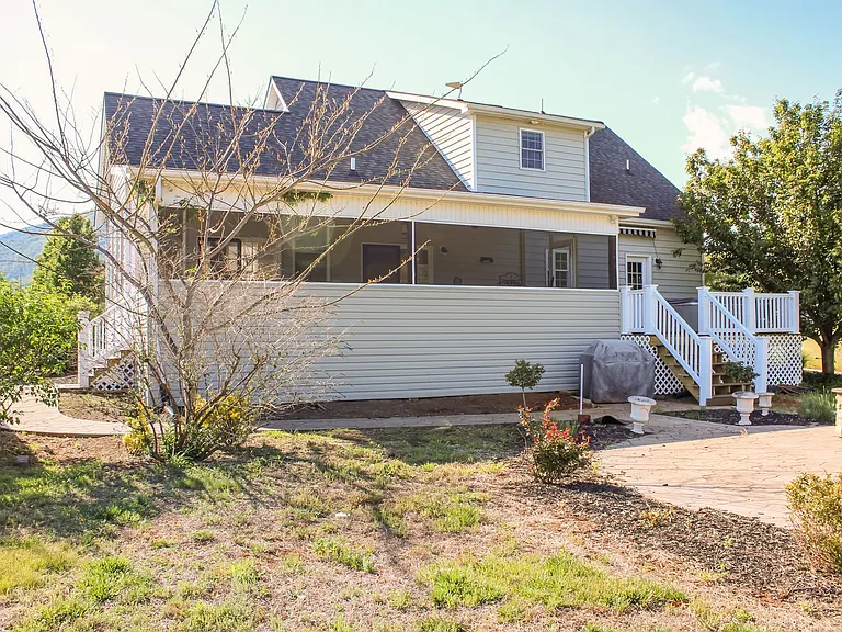 455 Phillips Ln — Photo 28