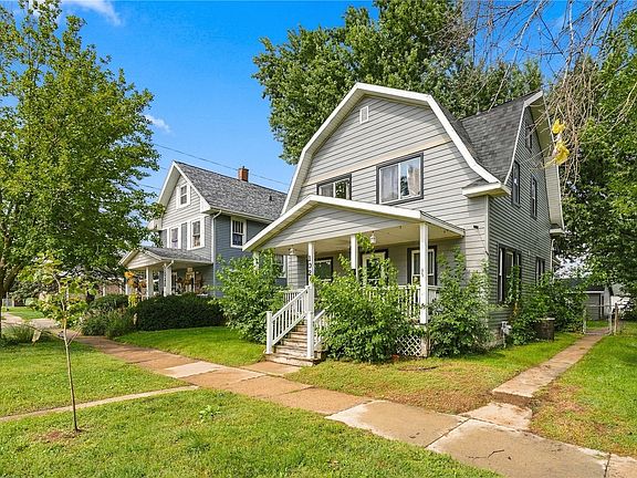 2nd image of 1024 D Ave NW