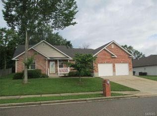 1104 Honeysuckle Ln, Rolla, MO 65401