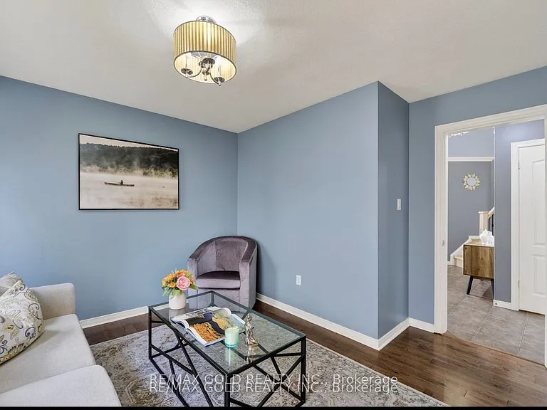 24 Murray Ct — Photo 9