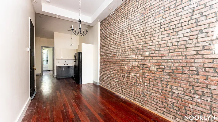Rented by Nooklyn NYC LLC | media 9