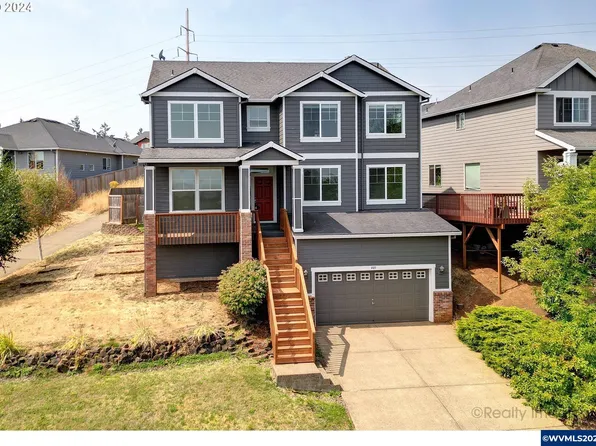 403 Golden Eagle St NW, Salem, OR 97304