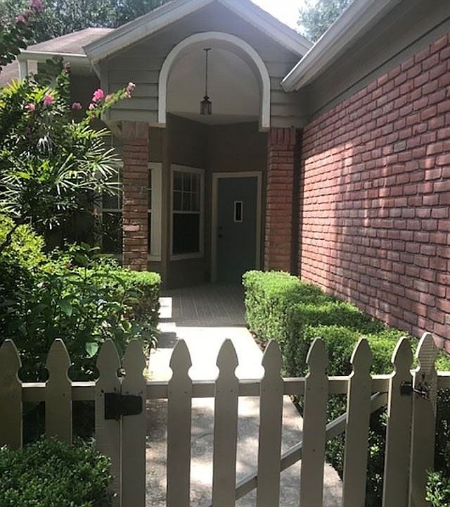 1st image of 3888 NW 25th Cir