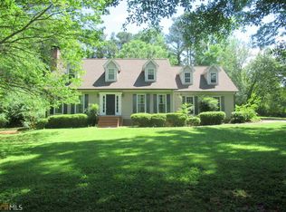 134 Lee Ln, Commerce, GA 30529