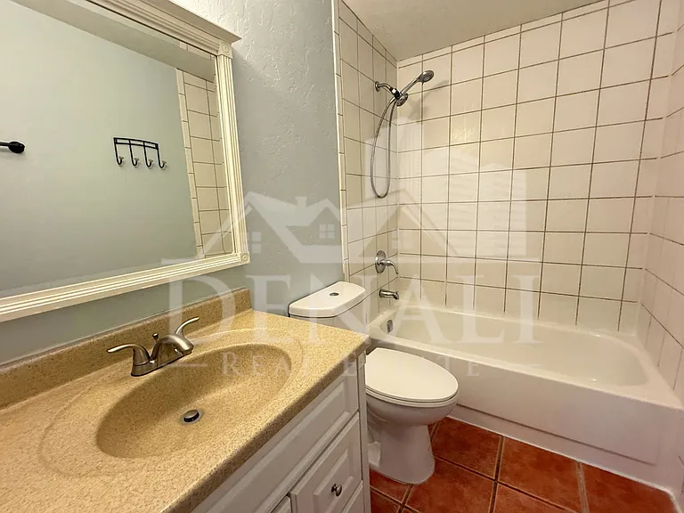 2812 W Calle Ocio — Photo 15
