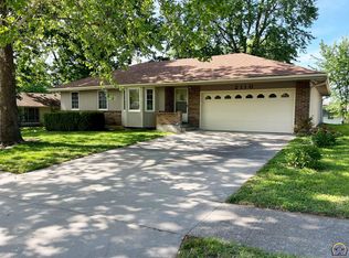 2110 SE 36th St, Topeka, KS 66605