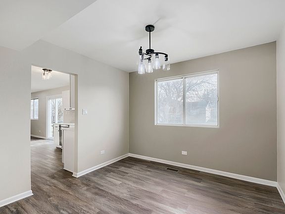 5th image of 141 Timberlane Rd