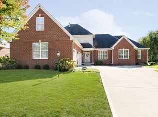433 Sapphire Dr, Carmel, IN 46032