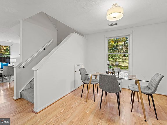 5th image of 20 Whitechurch Ct
