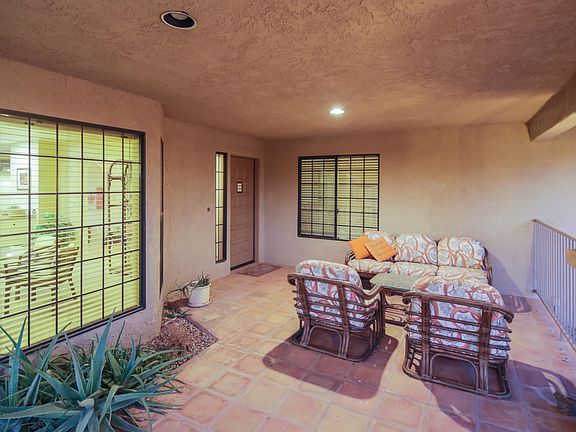 3rd image of 2365 Demaret Dr