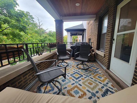 2nd image of 1730 W Winnemac Ave #2