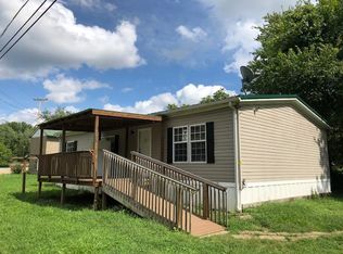 138 Main St, Leon, WV 25123