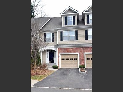 104 Goodwin Cir, Hartford, CT, 06105