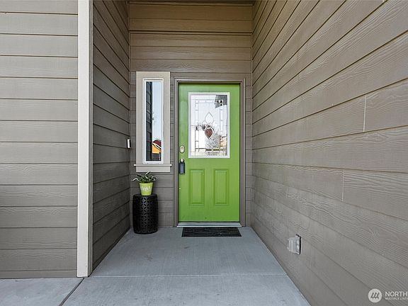 2nd image of 3517 W Glenmoor Drive