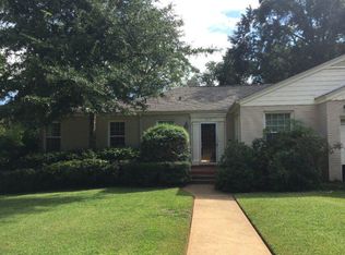 810 E Neches St, Palestine, TX 75801