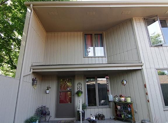 3rd image of 540 Woodhill Dr APT 73