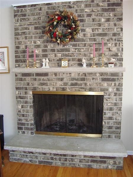 LR fireplace