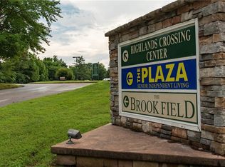 1 Highlands Crossing Dr APT 304, Bella Vista, AR 72715