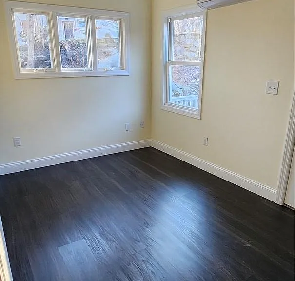 11 Curry Rd — Photo 16