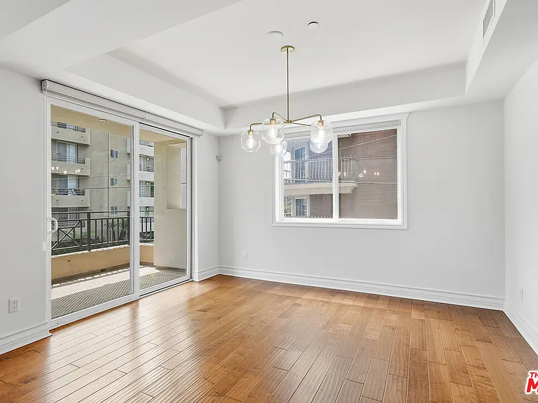 325 Arnaz Dr #201 — Photo 2
