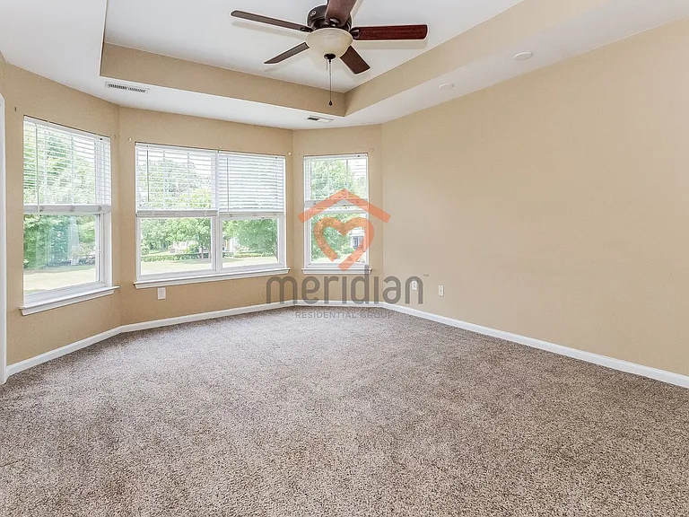 131 Red Leaf Blvd — Photo 10