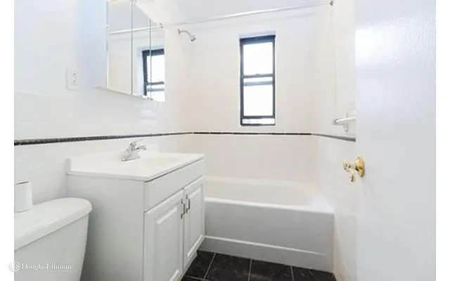 Rented by Douglas Elliman | media 15