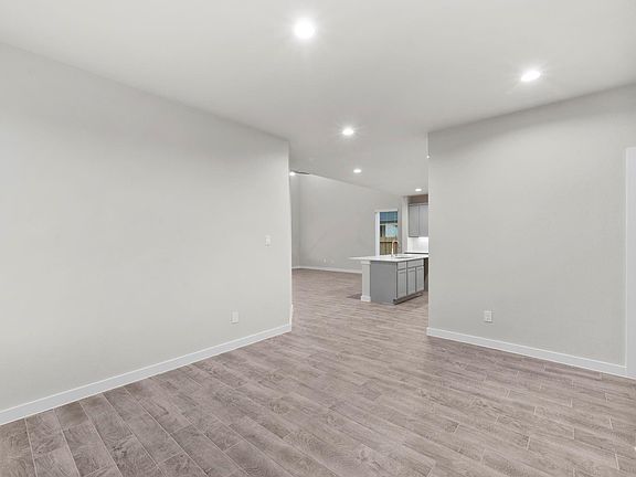 5th image of 3010 Boulder Ridge Dr