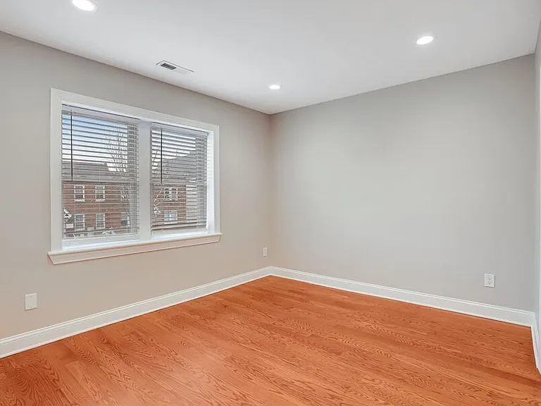 1714 W Virginia Ave NE #3 — Photo 20