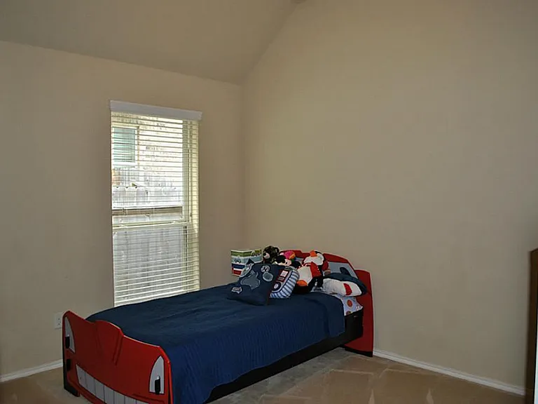 1403 Laura Hills Ln — Photo 13