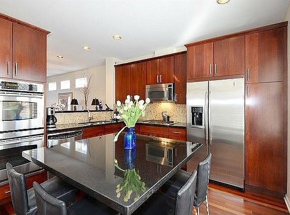 4th image of 1035 N Riverwalk St #6869