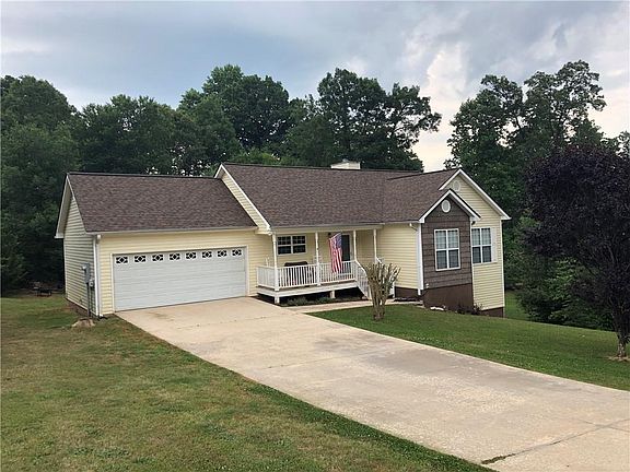 2nd image of 66 Beaver Creek Way