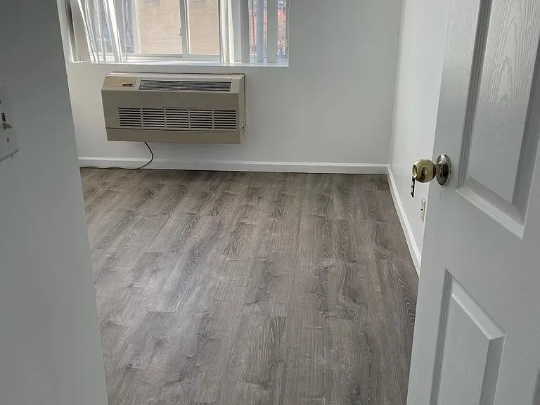 85-15 Queens Blvd #RA — Photo 5