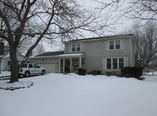 45 Oak Bridge Way, Rochester, NY 14612
