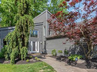 8699 S Cove Dr, Maineville, OH