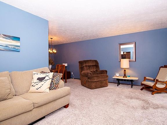 5th image of 5640 White Oak Way